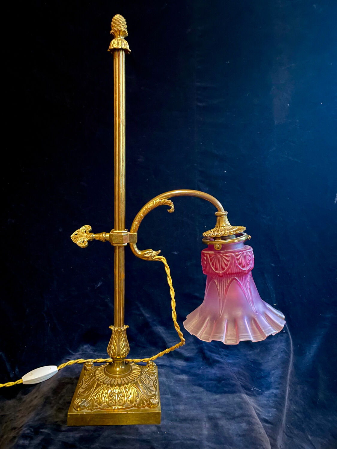 Large adjustable lamp, brass/pink glass, early 20th century.