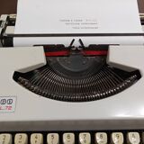 Vintage Japy L72 typewriter
