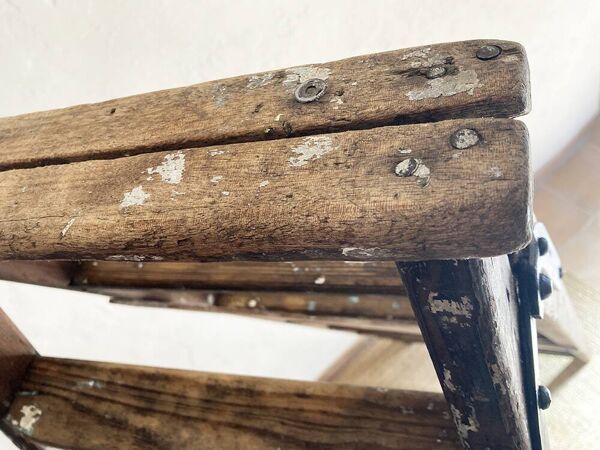 Ancien escabeau de peintre en bois