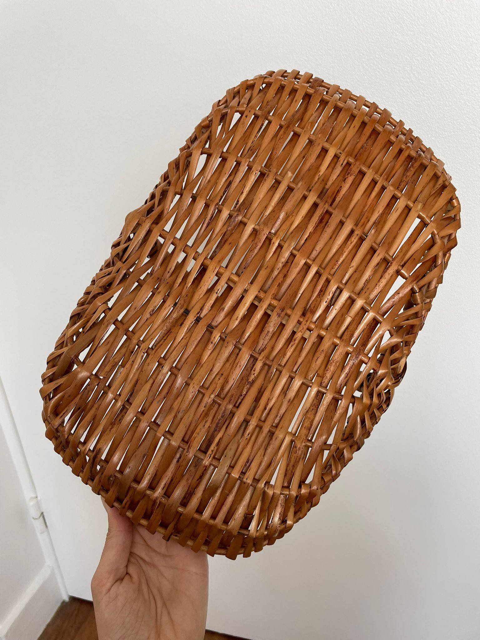 Rectangular wicker basket