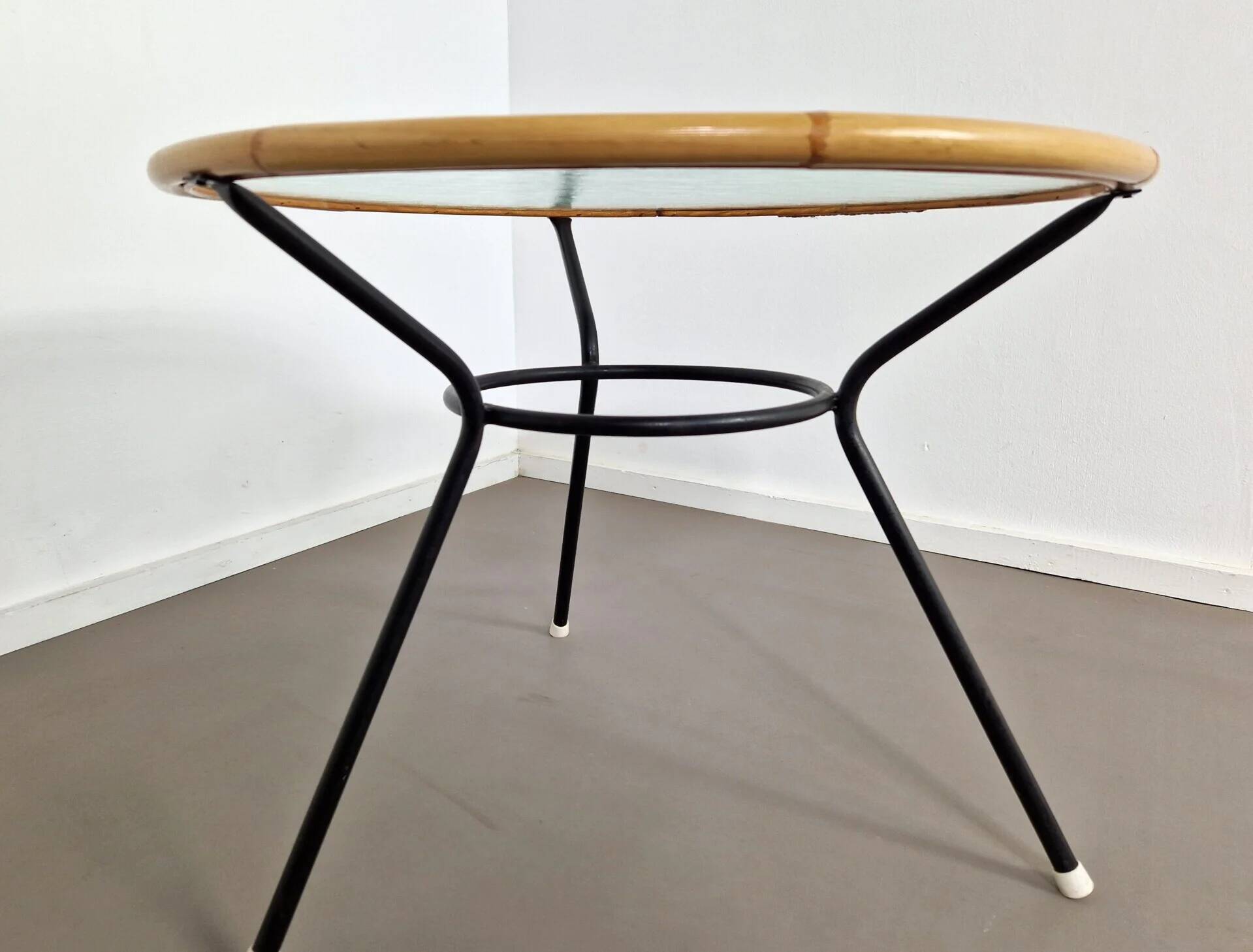 Rohé Noordwolde | Vintage rattan side table