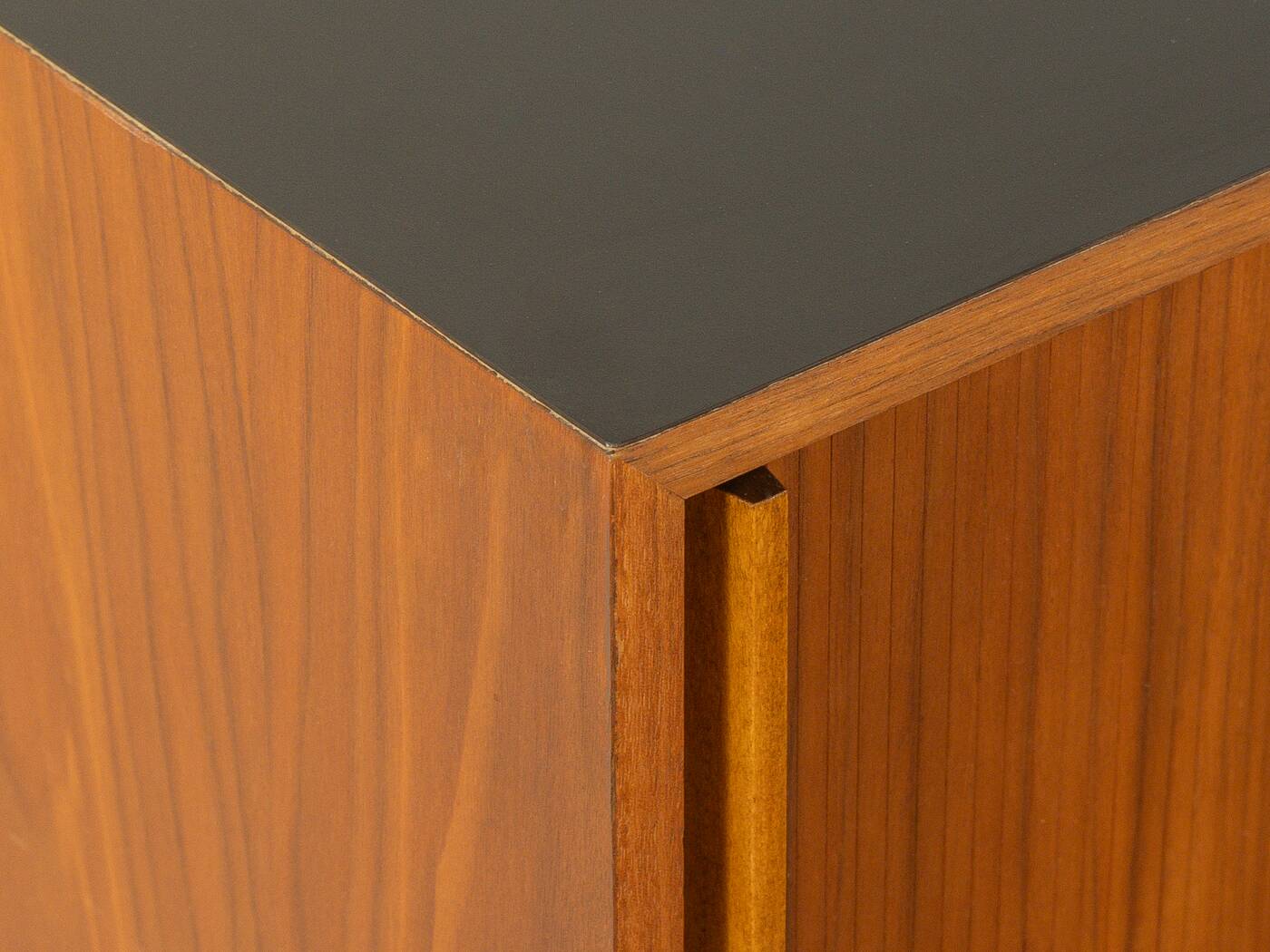 Exclusive bar cabinet (former GRUNDIG TV cabinet) from the 1960s