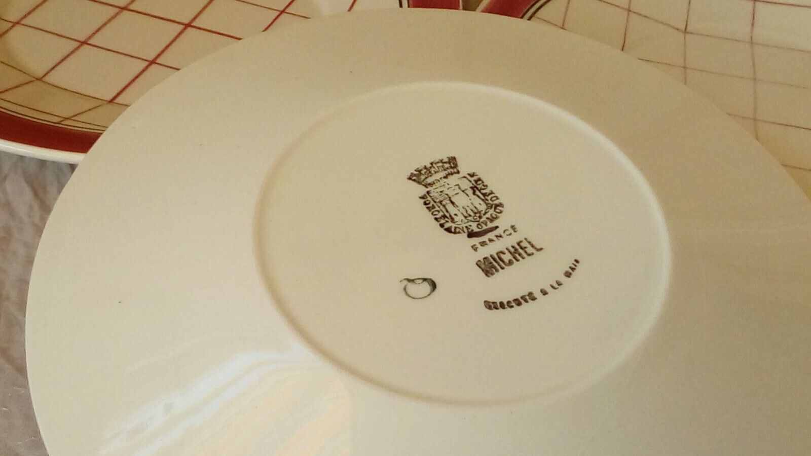 6 assiettes a dessert porcelaine opaque de gien modele michel art deco
