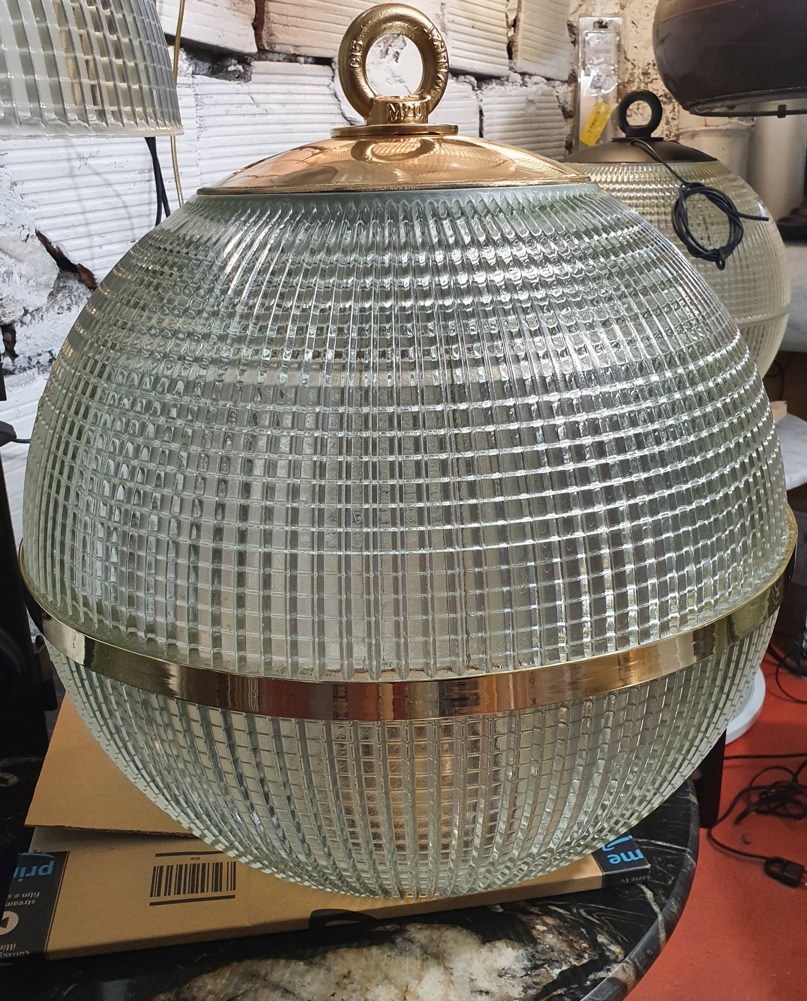 Globe Holophane en laiton