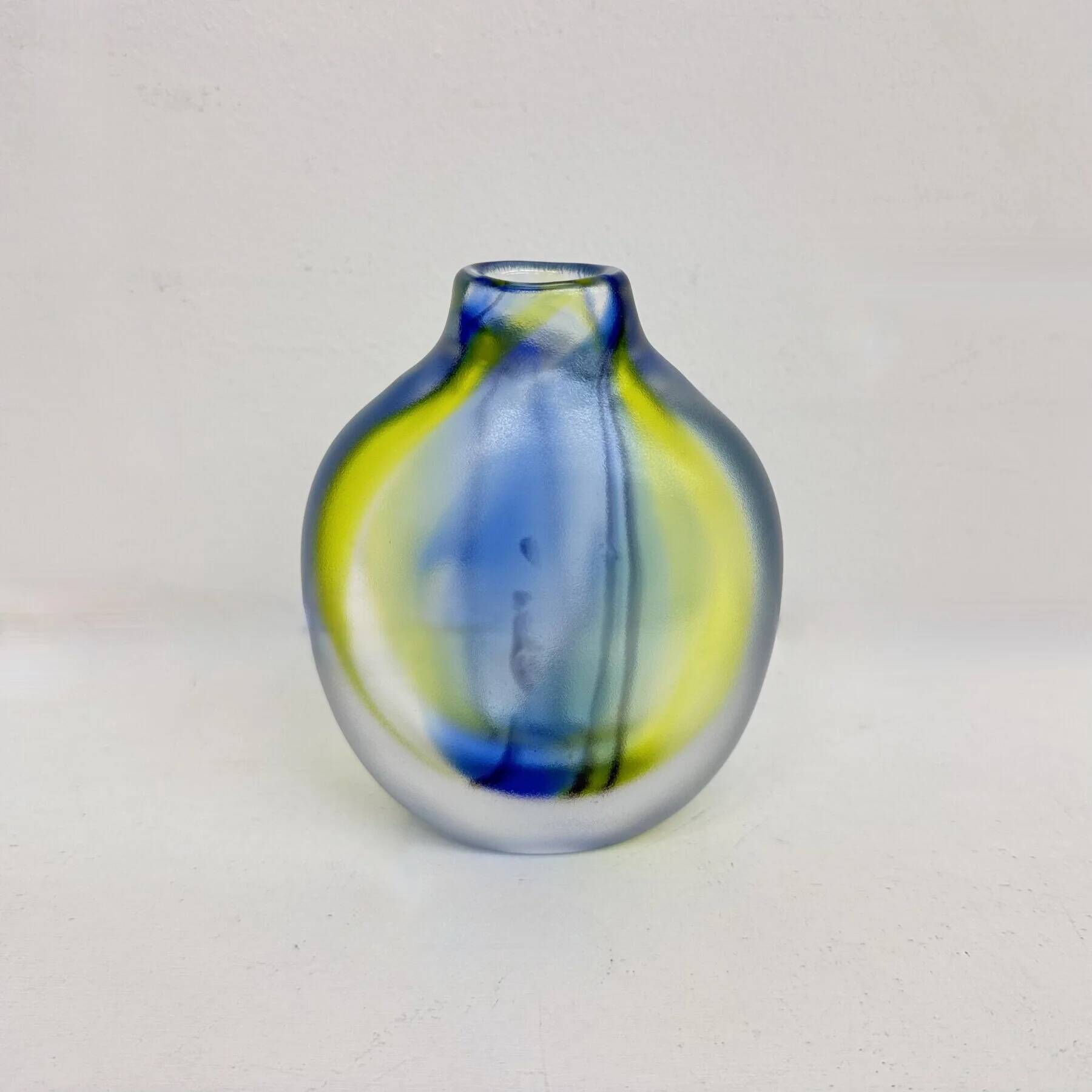 Kosta Boda glass vase Royal Art Collection by Göran Wärff for Kosta Boda Sweden