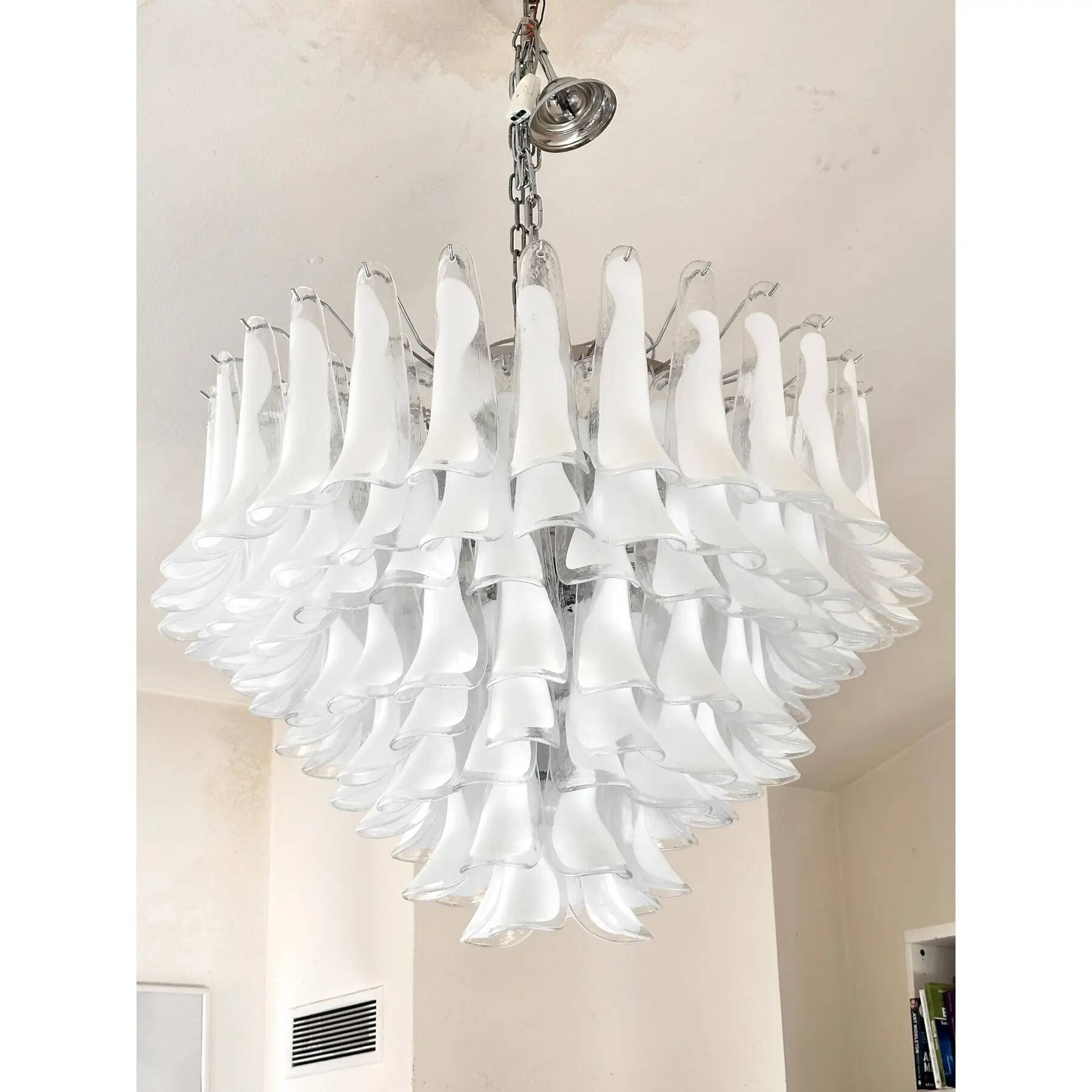 White and Transparent “Selle” Murano Glass Chandelier in Mazzega Style