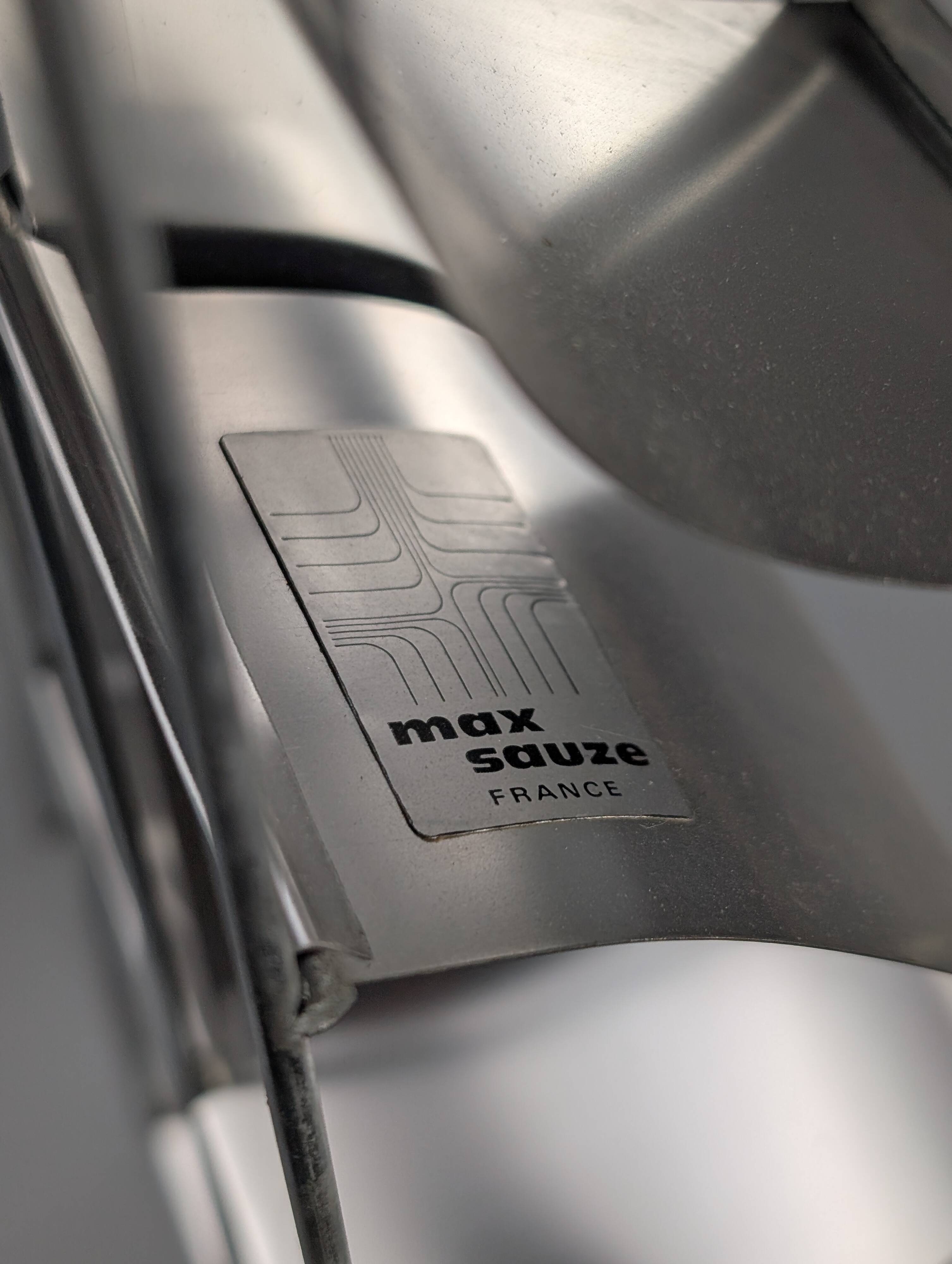 Max Sauze original aluminium geometric wall sconce, 1970s