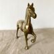 Cheval en laiton doré