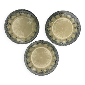 Lot de 3 assiettes plates anciennes en terre de fer bleue – PA Villa Salin