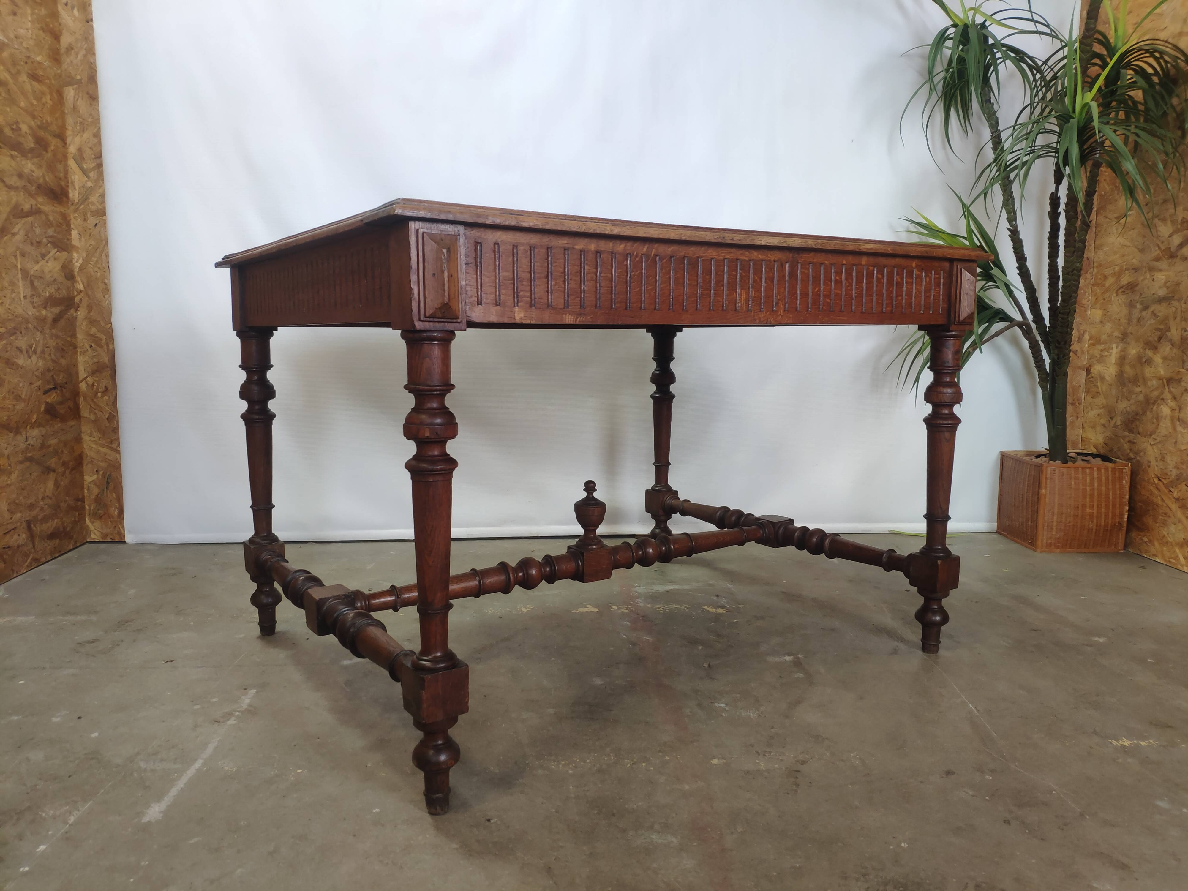 Table de style Henri II