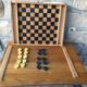 Ancien jeu de dames et jeu d'echec en bois