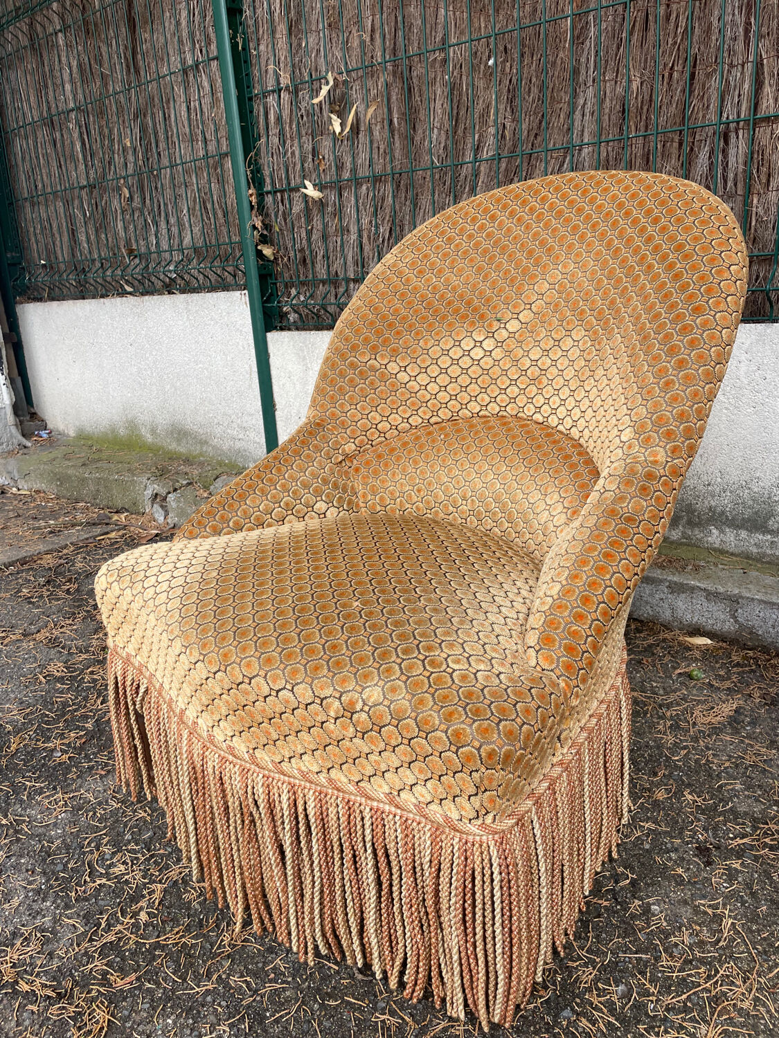 Piary of vintage toad armchairs