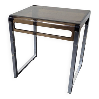 End table with chrome foot and plexiglass top from the 70s