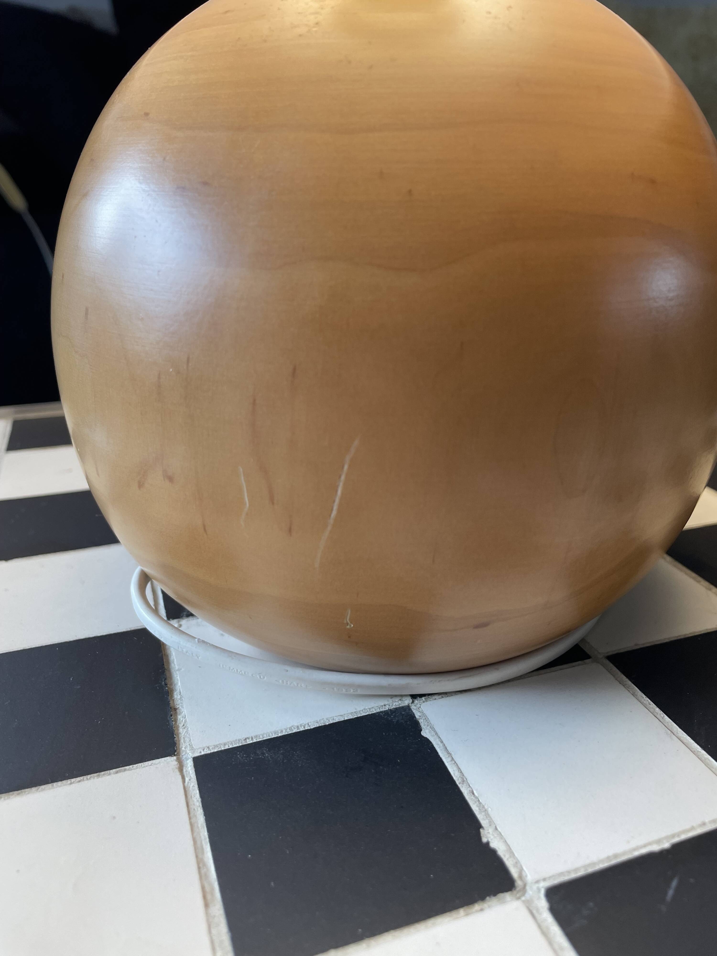 Lampe vintage en bois tourné massif