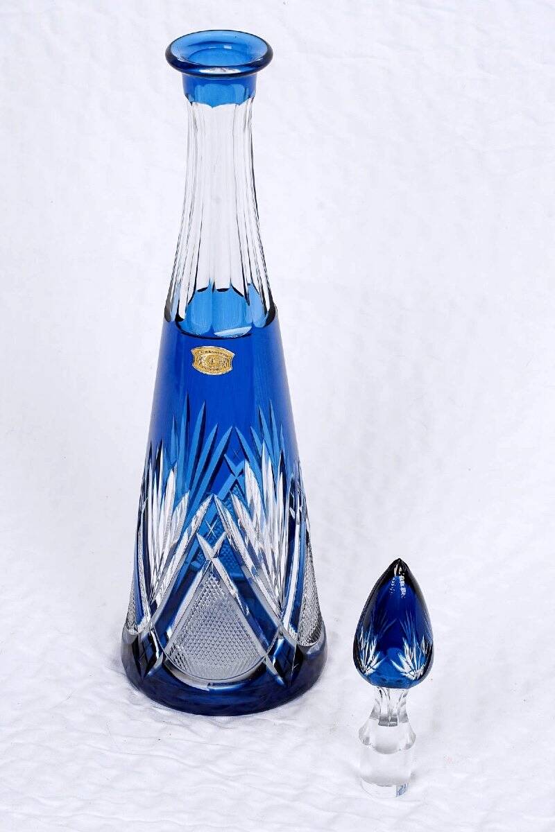Wine carafe - cristallerie val saint-lambert - model: pyramid - period: 20th century