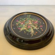 Small painting of a bouquet of flowers by Magda Verschaeve