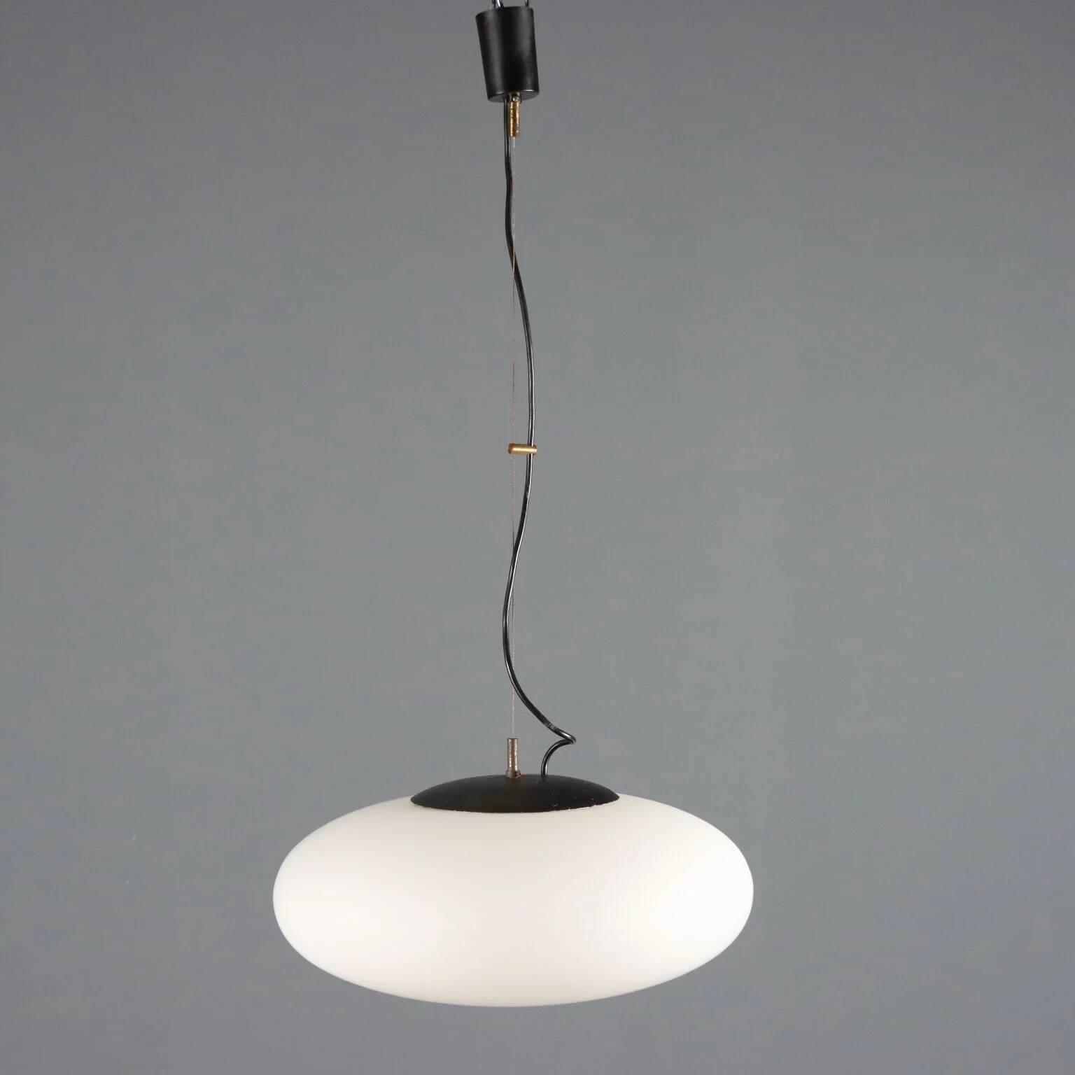 Lustre suspendu UFO des années 1960