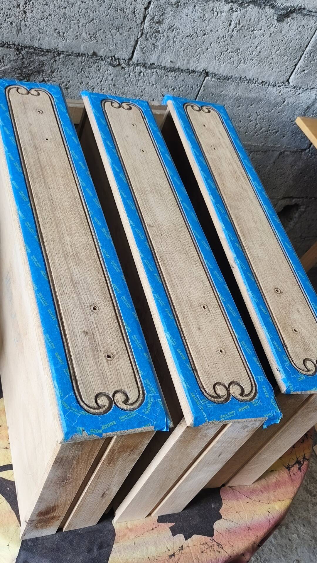 Oak chest of drawers