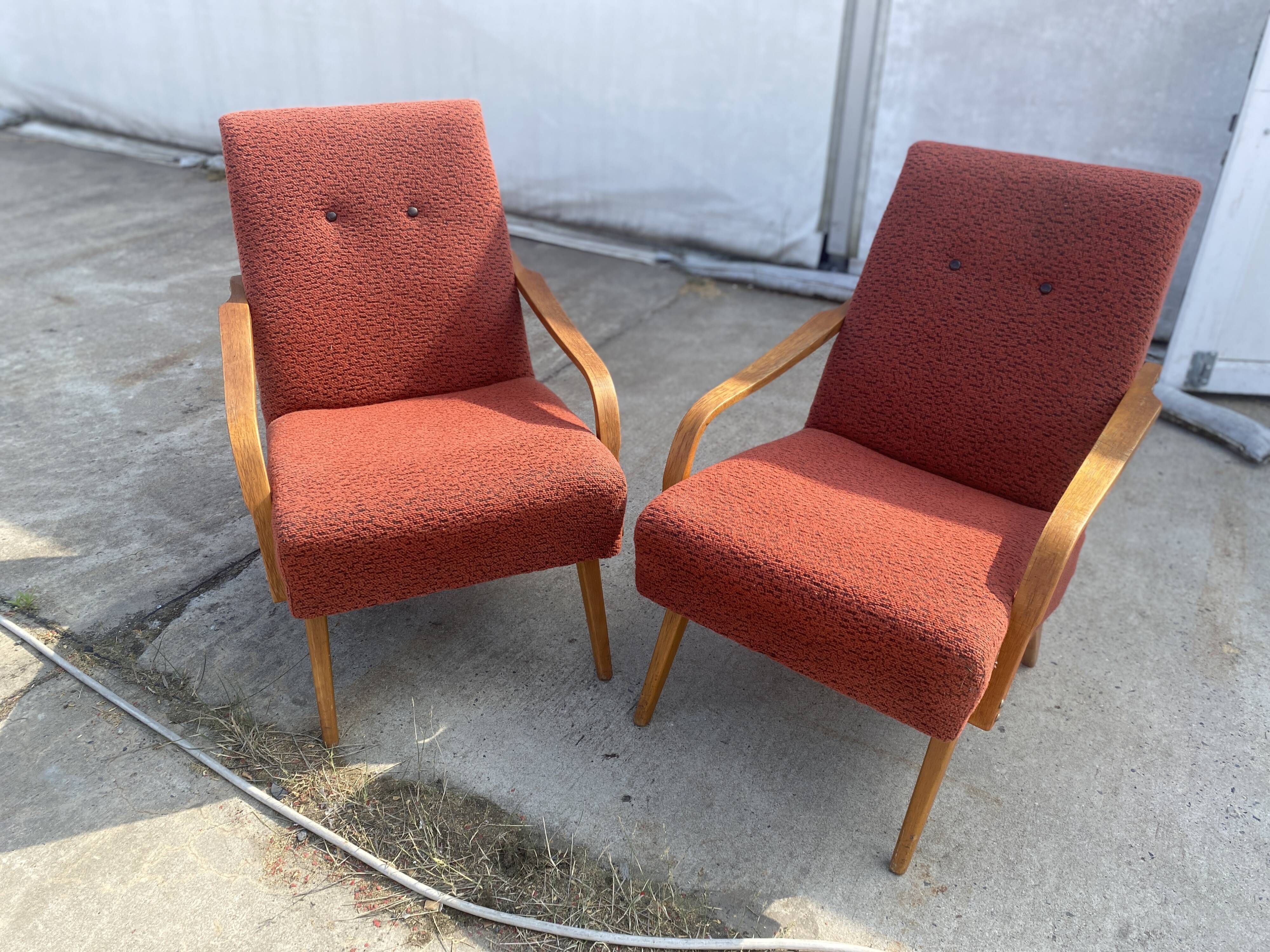 Paire de fauteuils vintage de Jaroslav Šmídek pour Cesky nabytek, 1960
