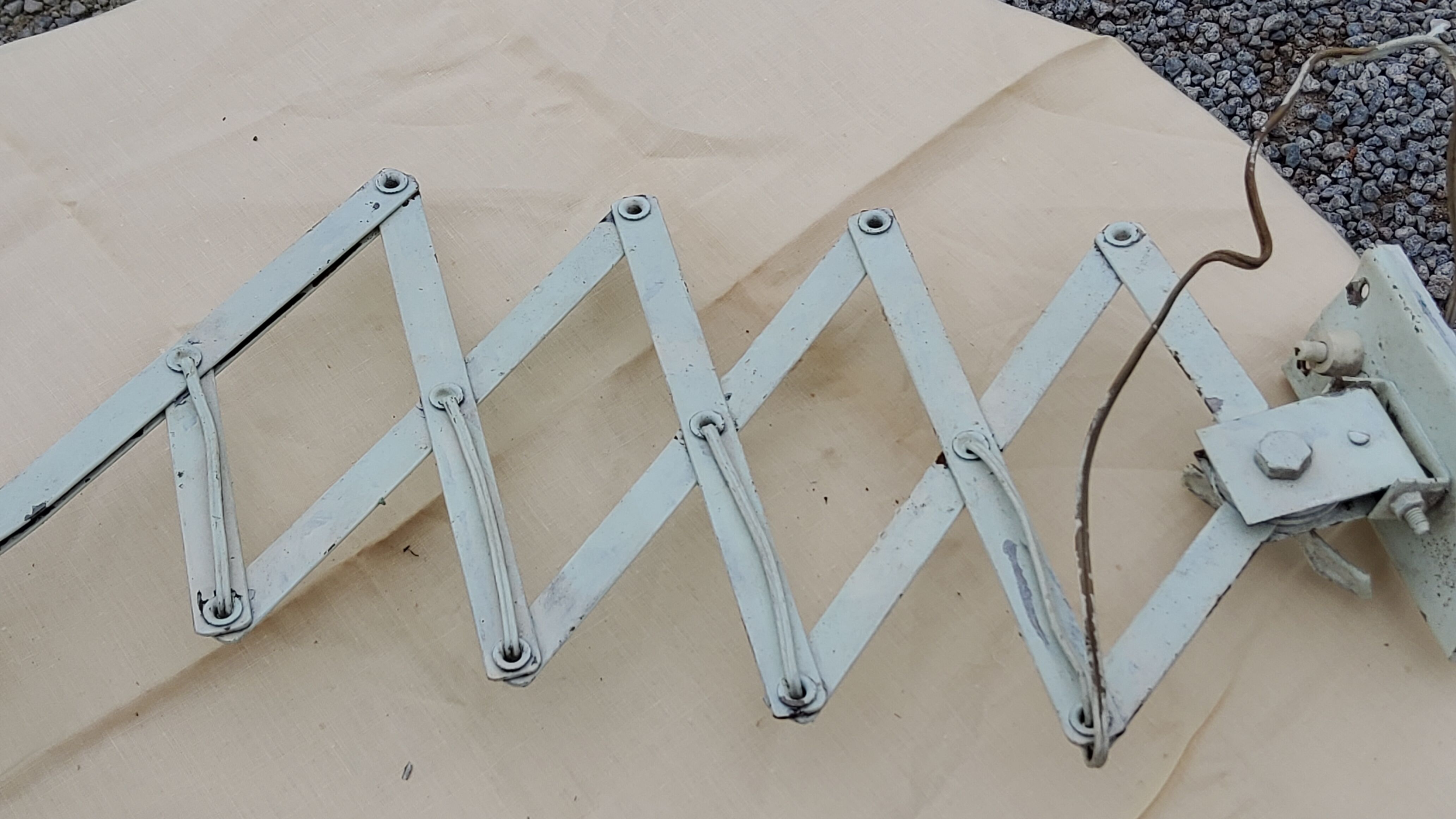 Adjustable metal accordion wall lamp from the 50s aluminum lampshade