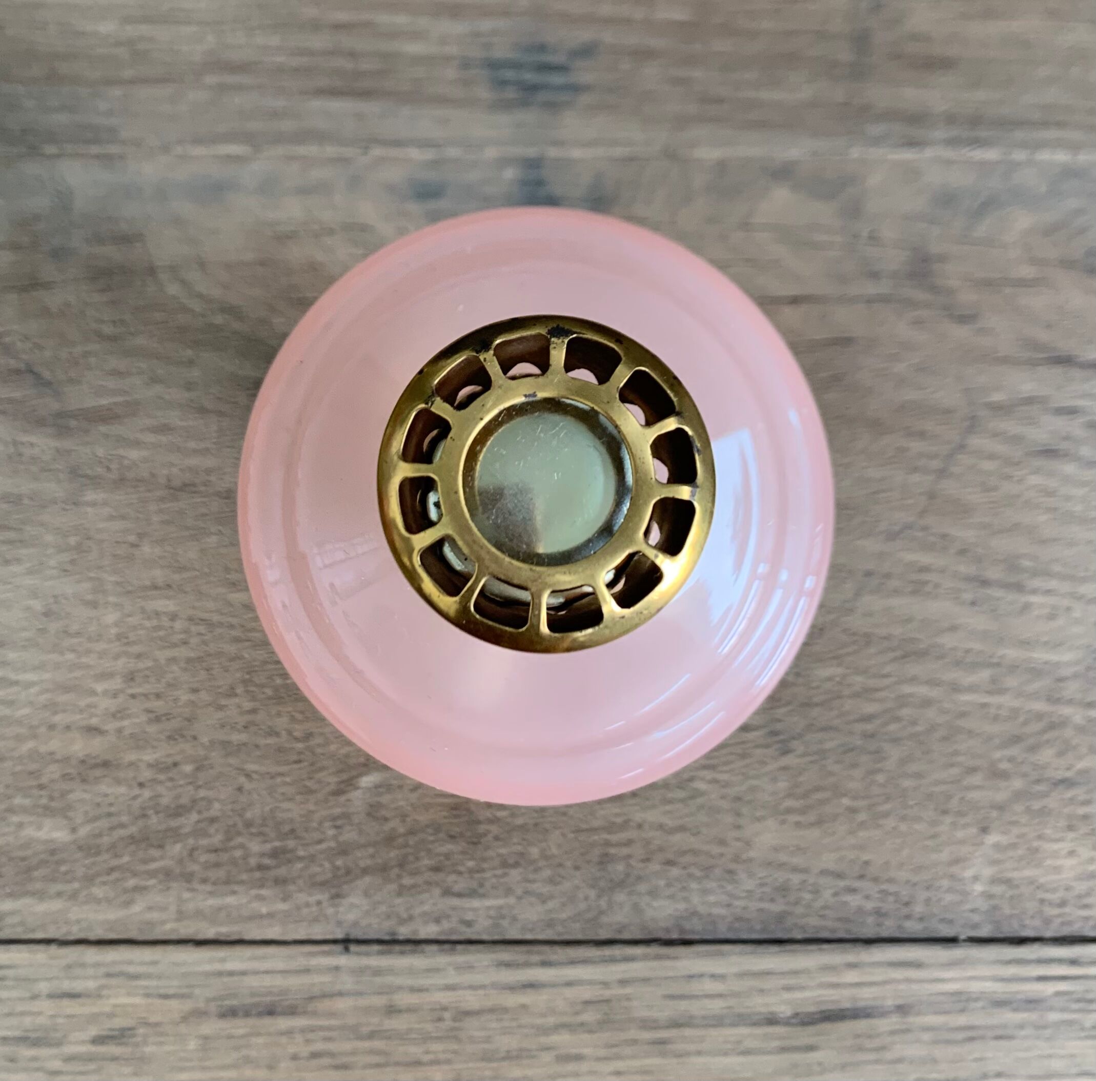 Opalise pink shepherd lamp