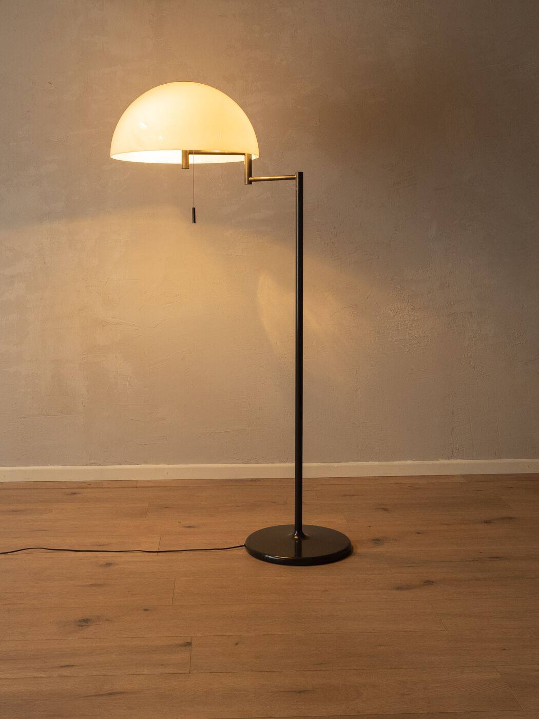 Floor lamp Schwenkomat Swisslamps