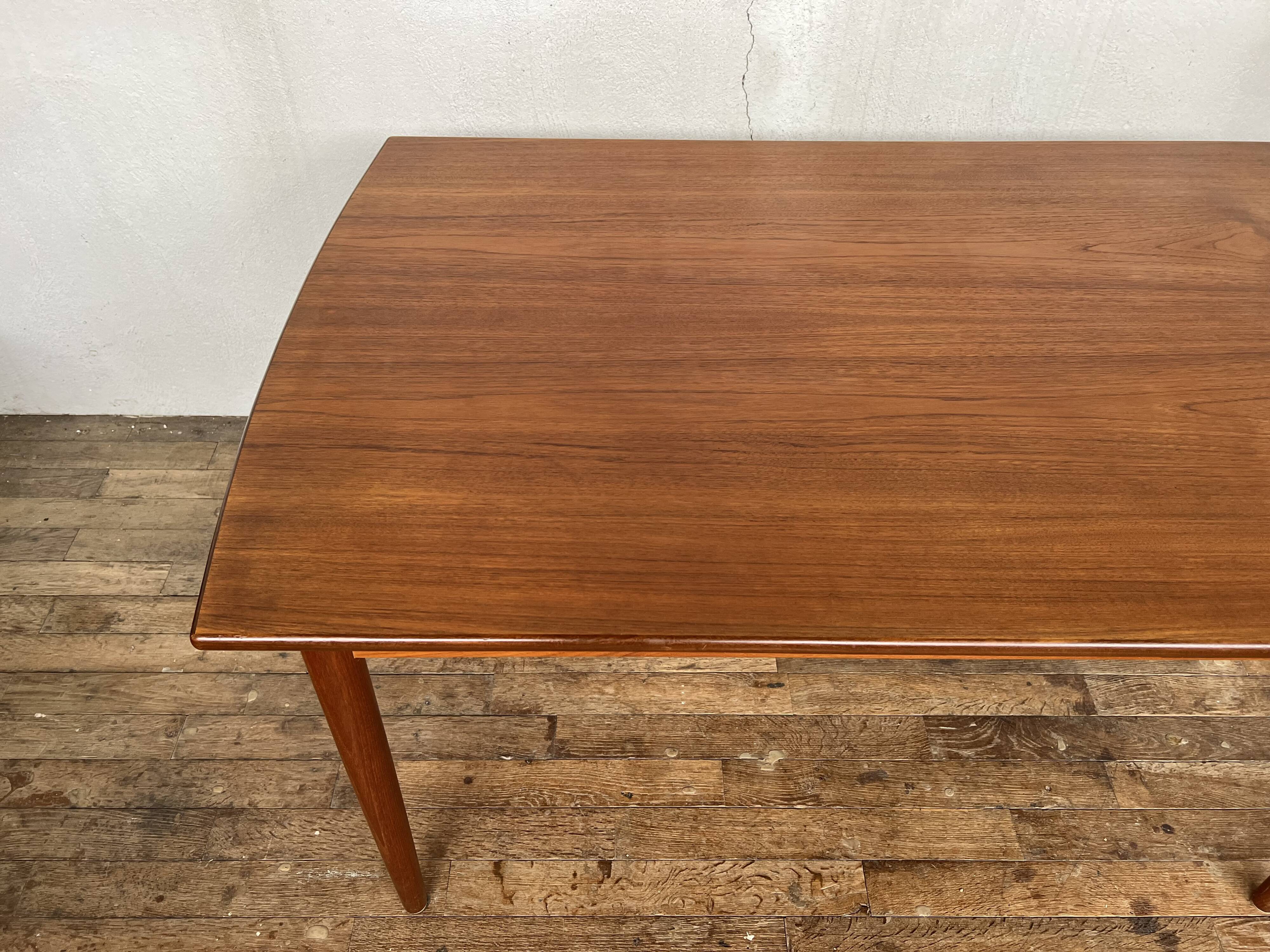 Scandinavian table in vintage teak 1960 Samcom edition