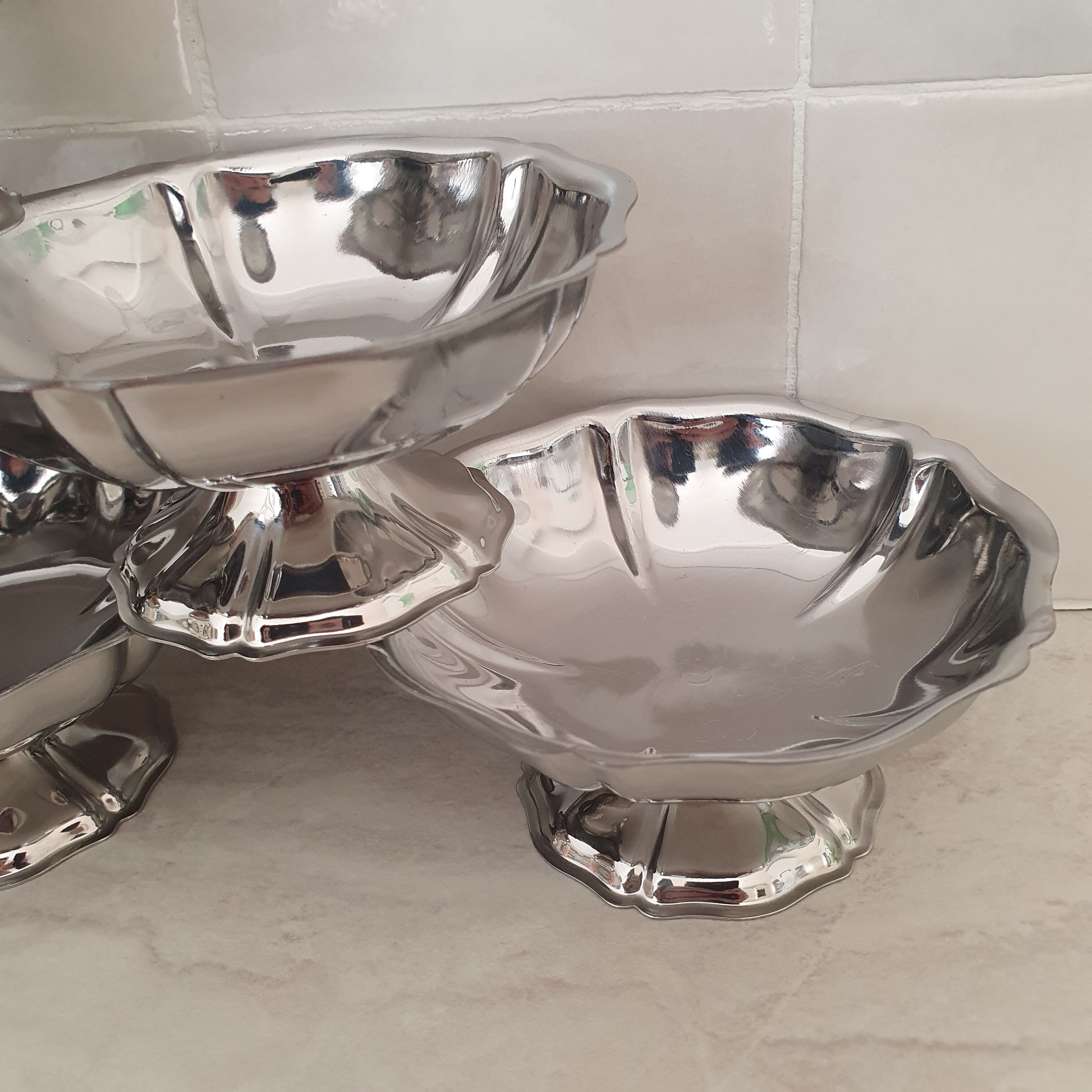 6 dessert bowls by Guy Degrenne in 18/10 stainless steel
