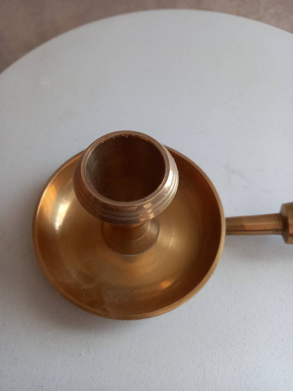 Hand candle holder