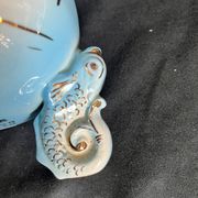 Vase tripode en barbotine émaillée Cerdazur XXème