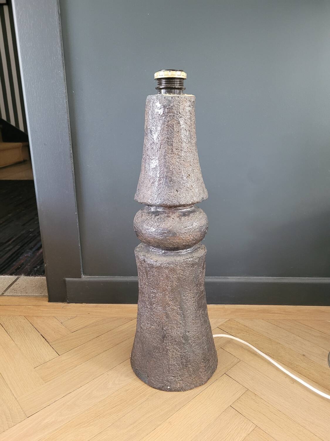 Vintage concrete lamp base