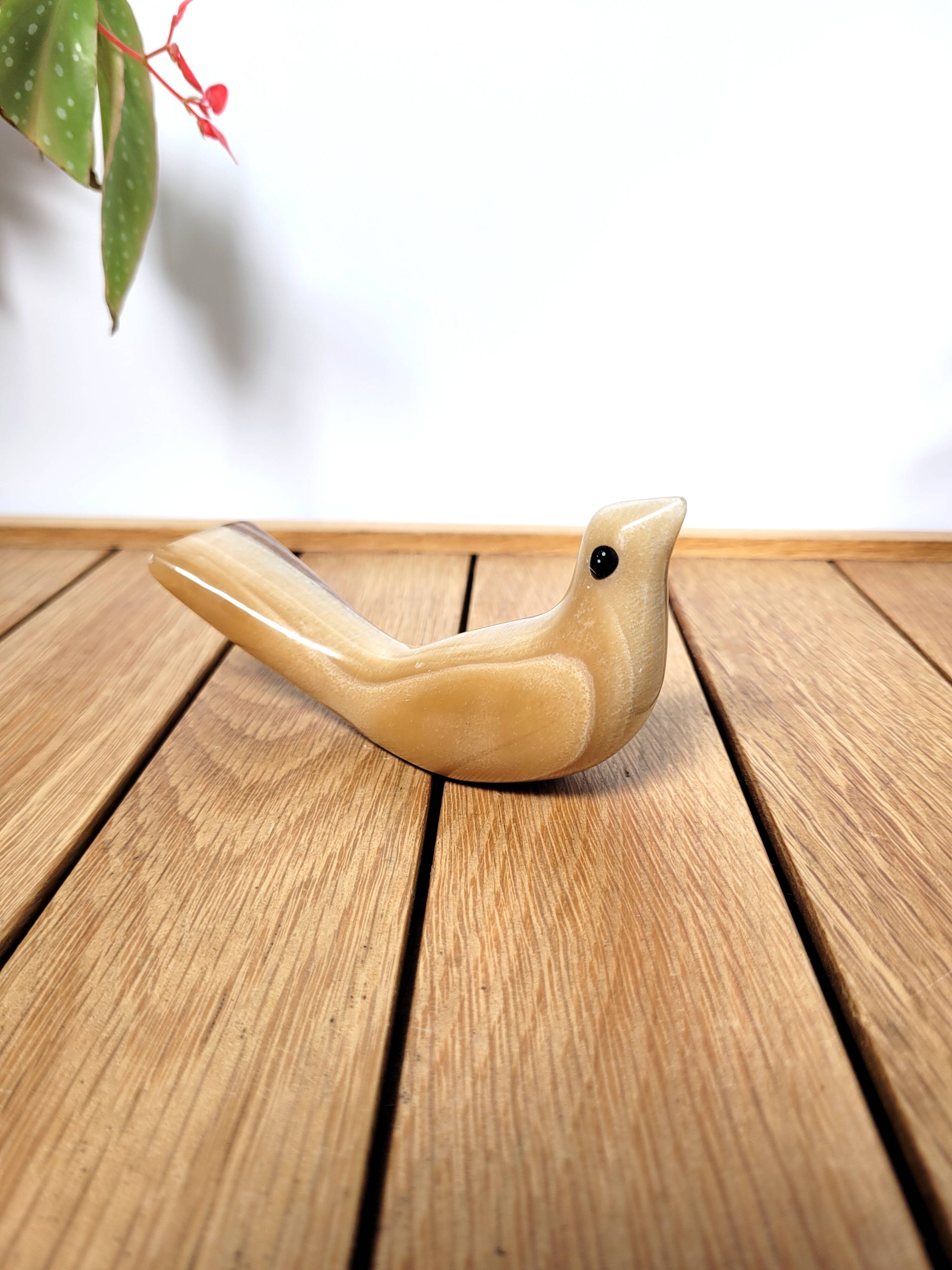 Onyx bird paperweight