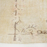 Faded beige classic vintage rug