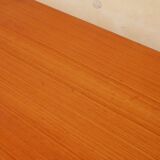 Expandable teak dining table