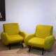 Paire de fauteuils bas style années 60–70