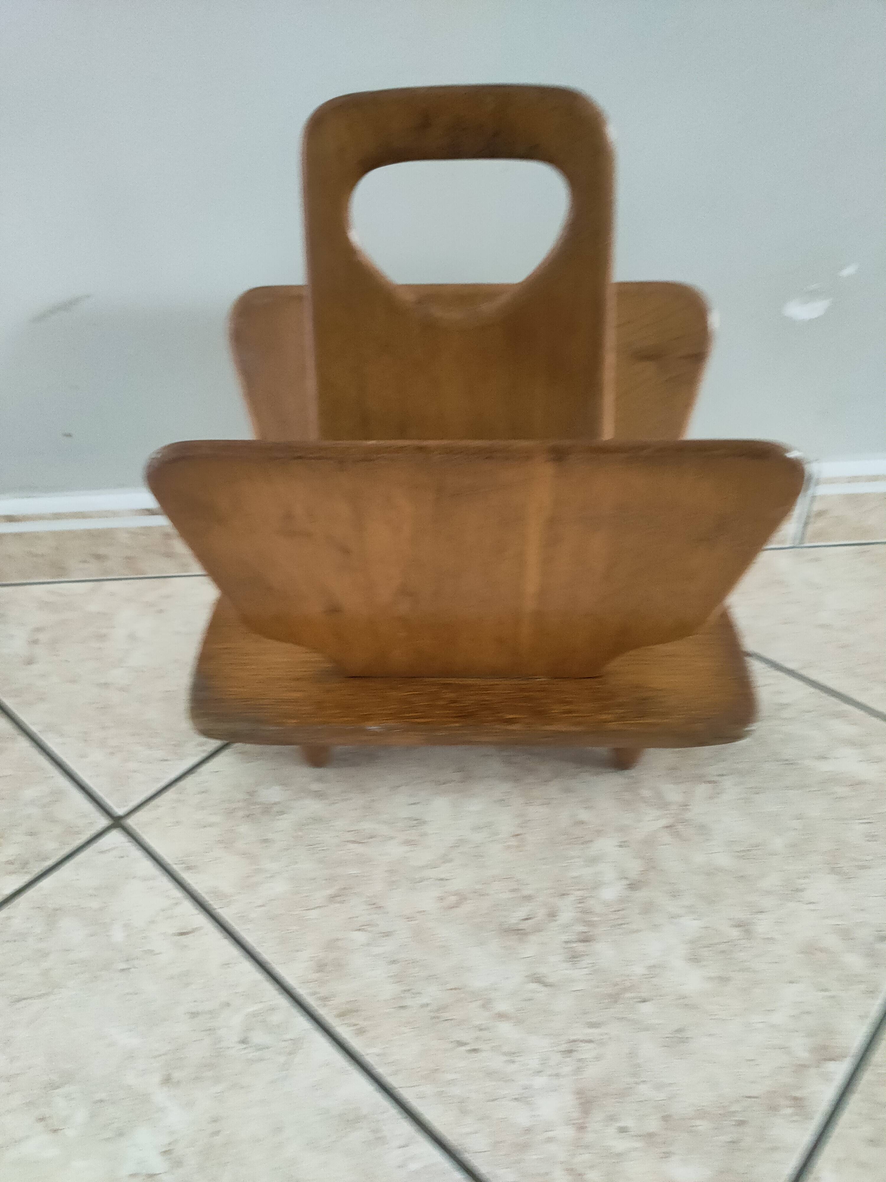 Pierre Cruège magazine rack