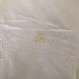 Nappe and 12 vintage embroidered towel