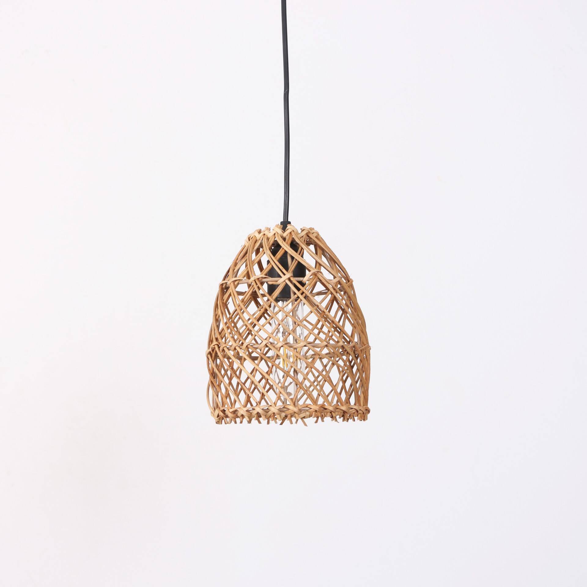 Woven rattan pendant light