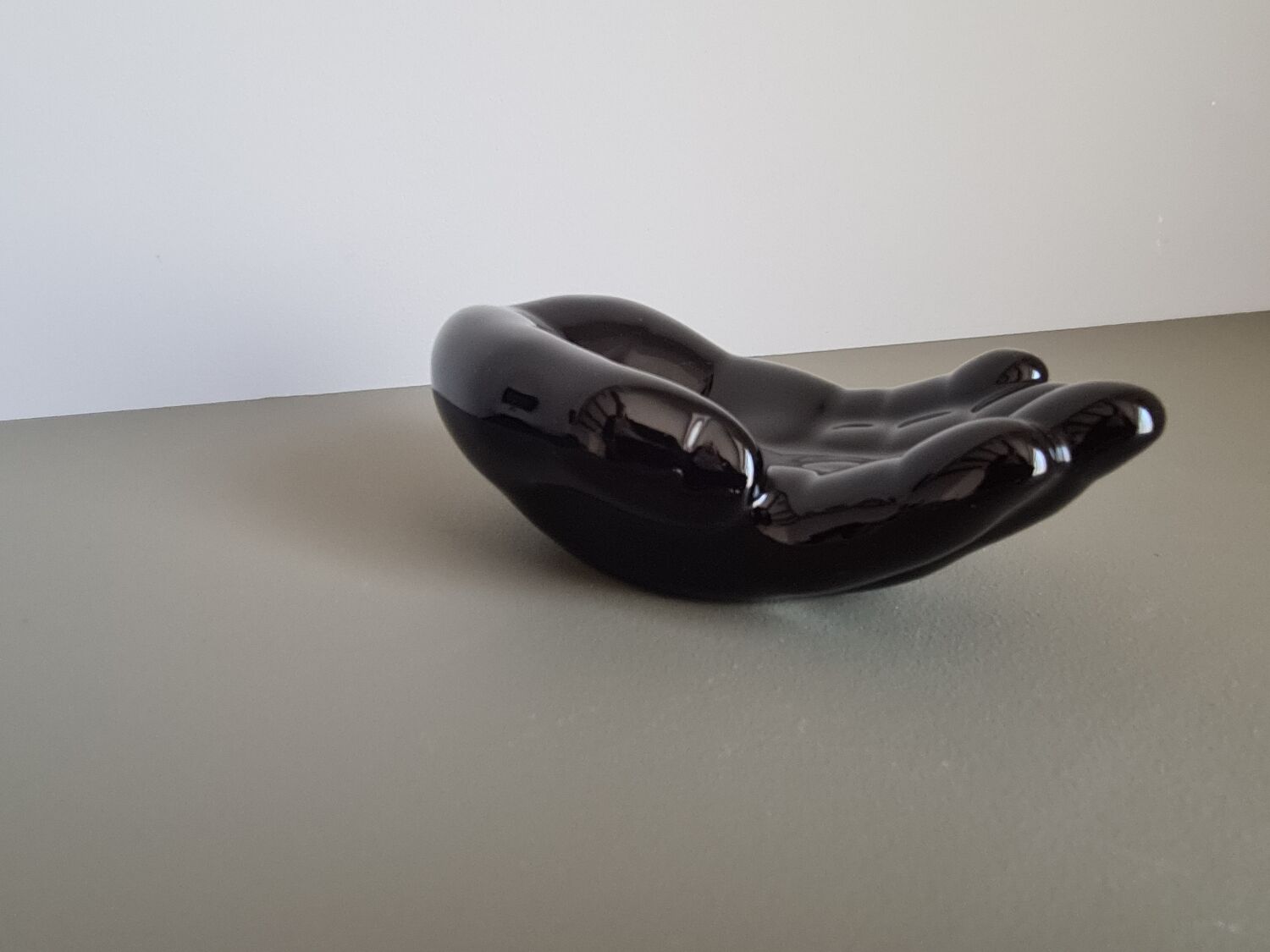 Vintage 1970s black ceramic hand-shaped trinket dish, retro decorative sculpture, centerpiece, home decor, soap dish