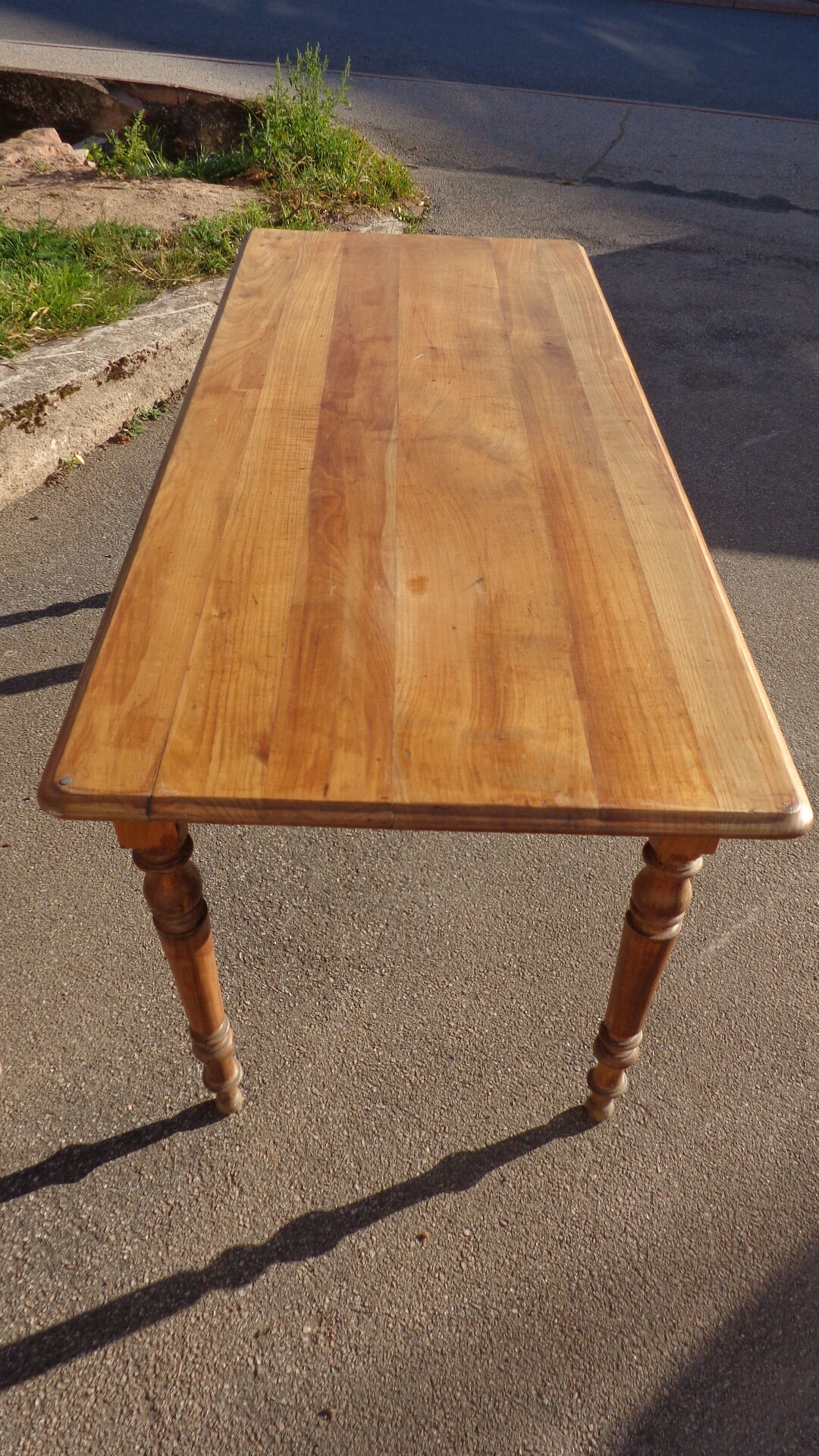 Paire de tables bistrot bois