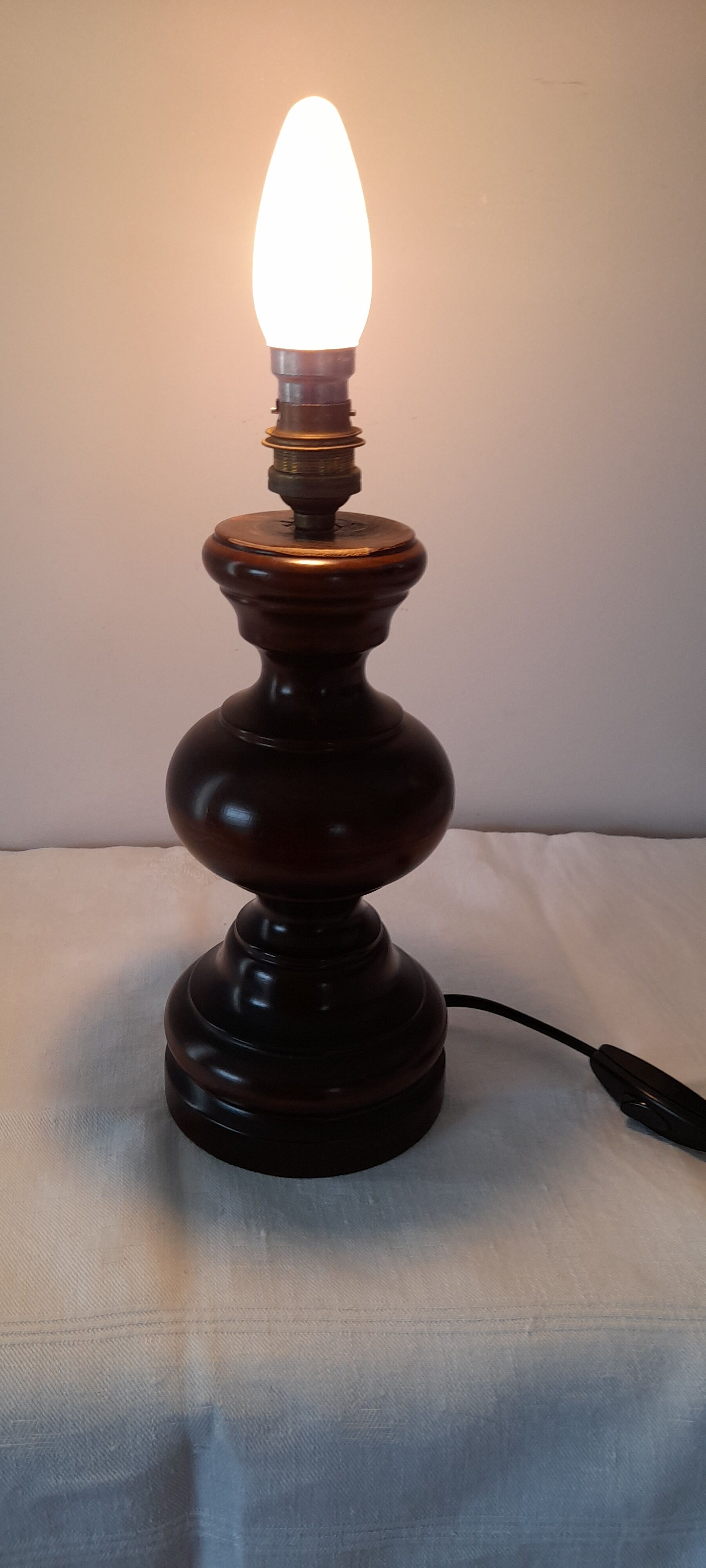 Wooden lamp foot turns