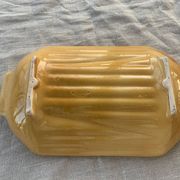 Plat pour asperges en céramique émaillée barbotine vintage