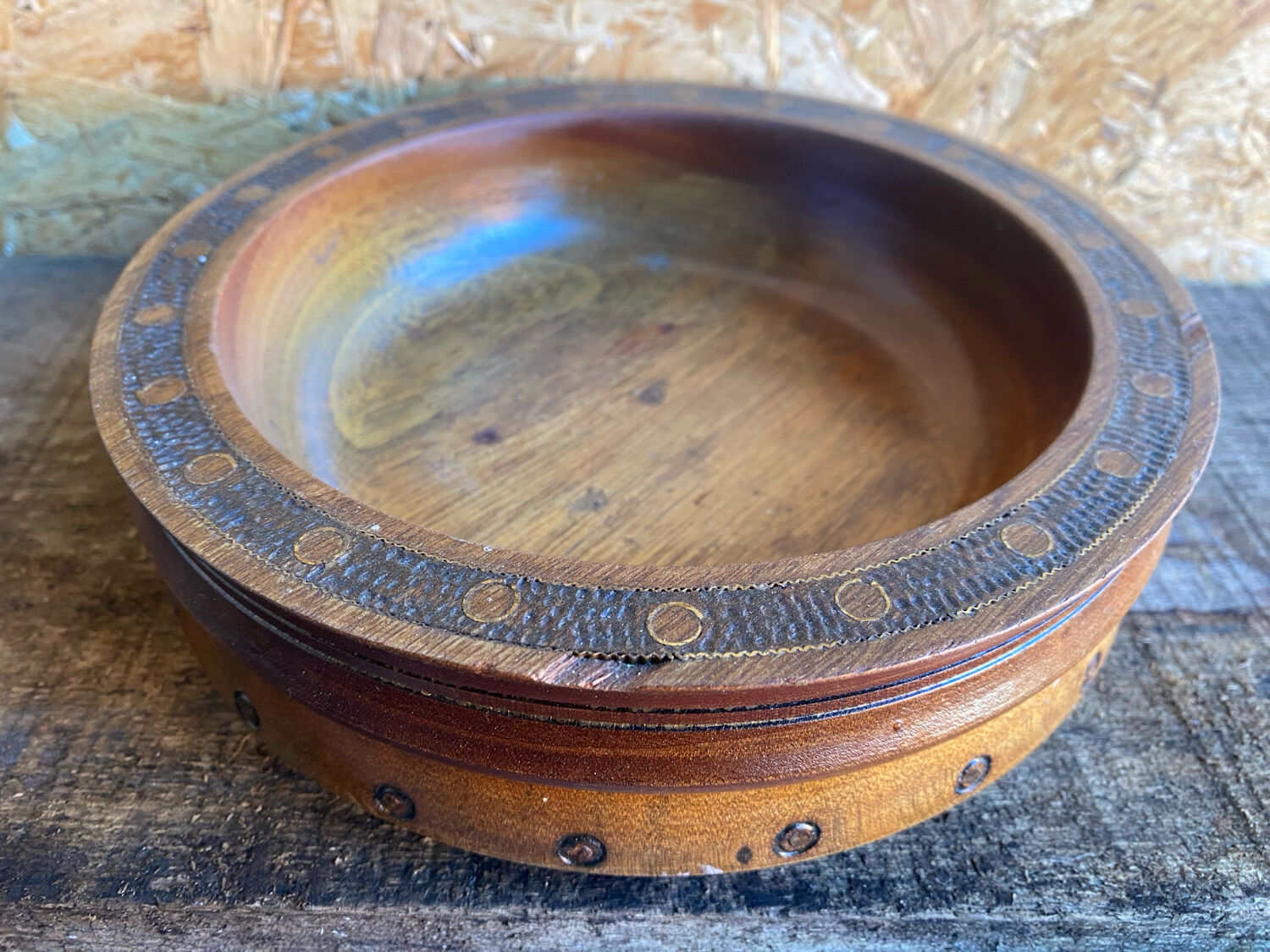 Vintage Carved Wood Pocket Box with Brass Inlays #D883