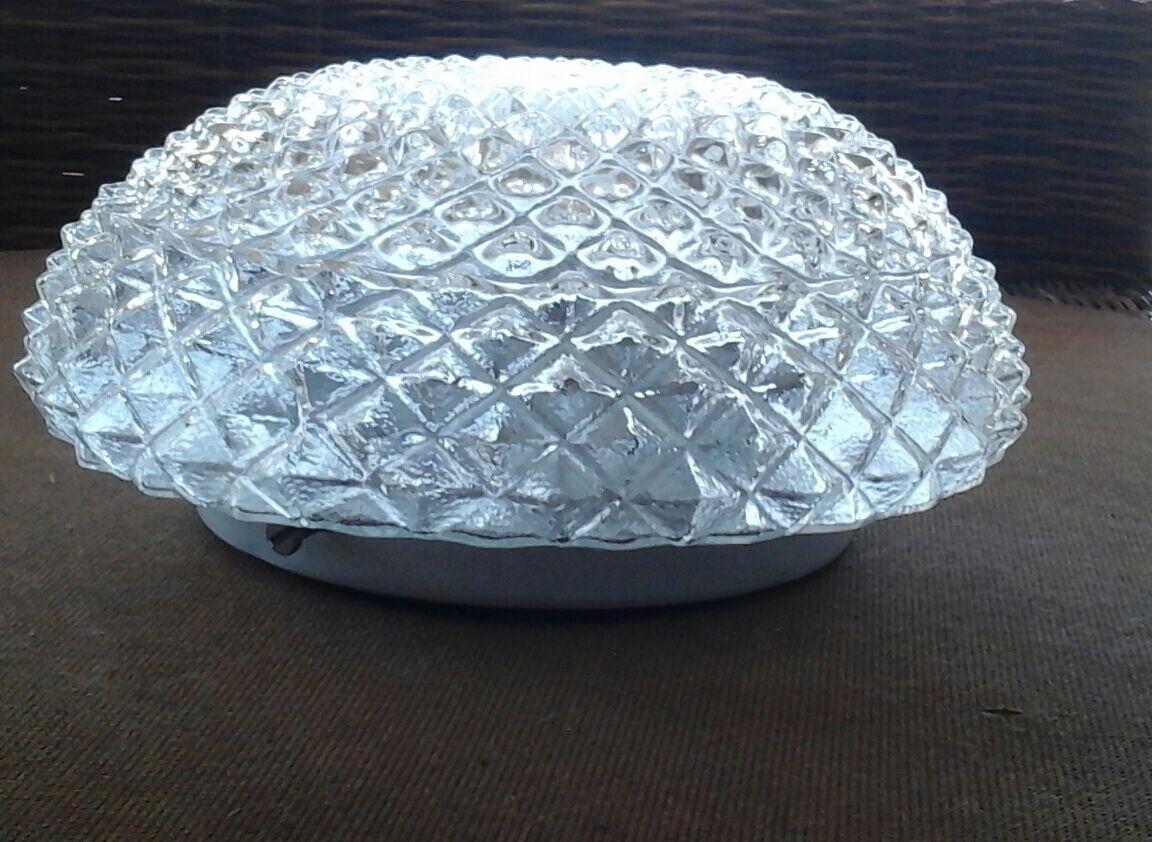 Diamond-tipped glass ceiling