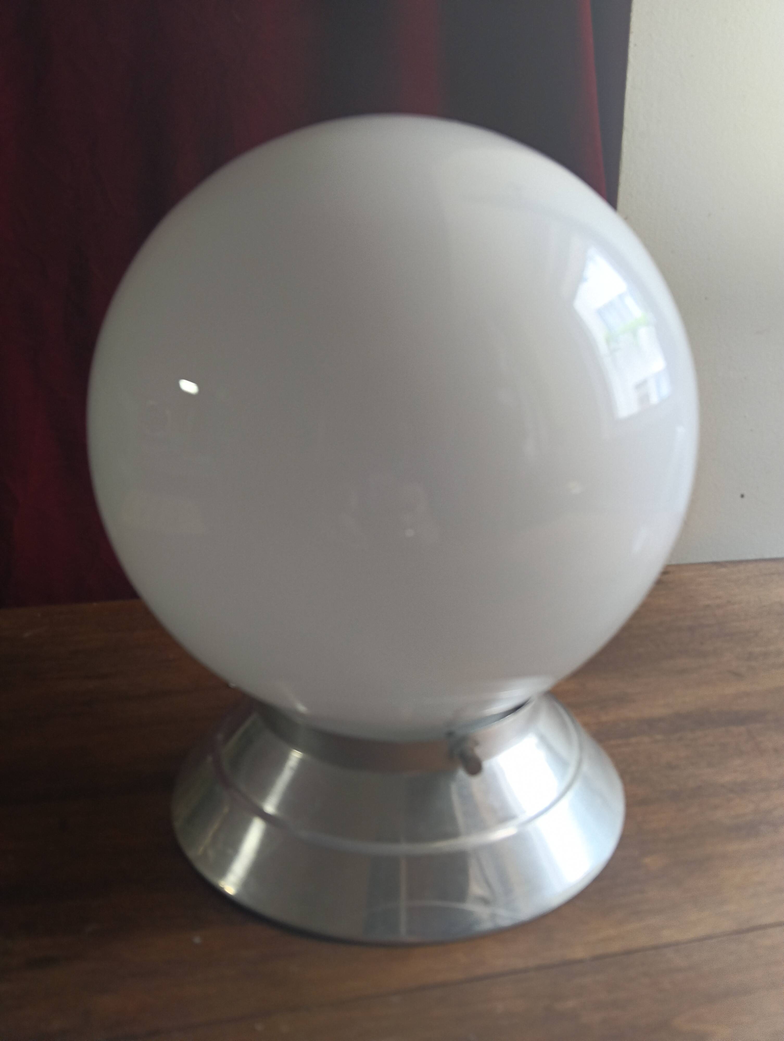 VINTAGE OPALINE GLOBE LAMP - SPACE AGE DESIGN FROM THE 60s/70s