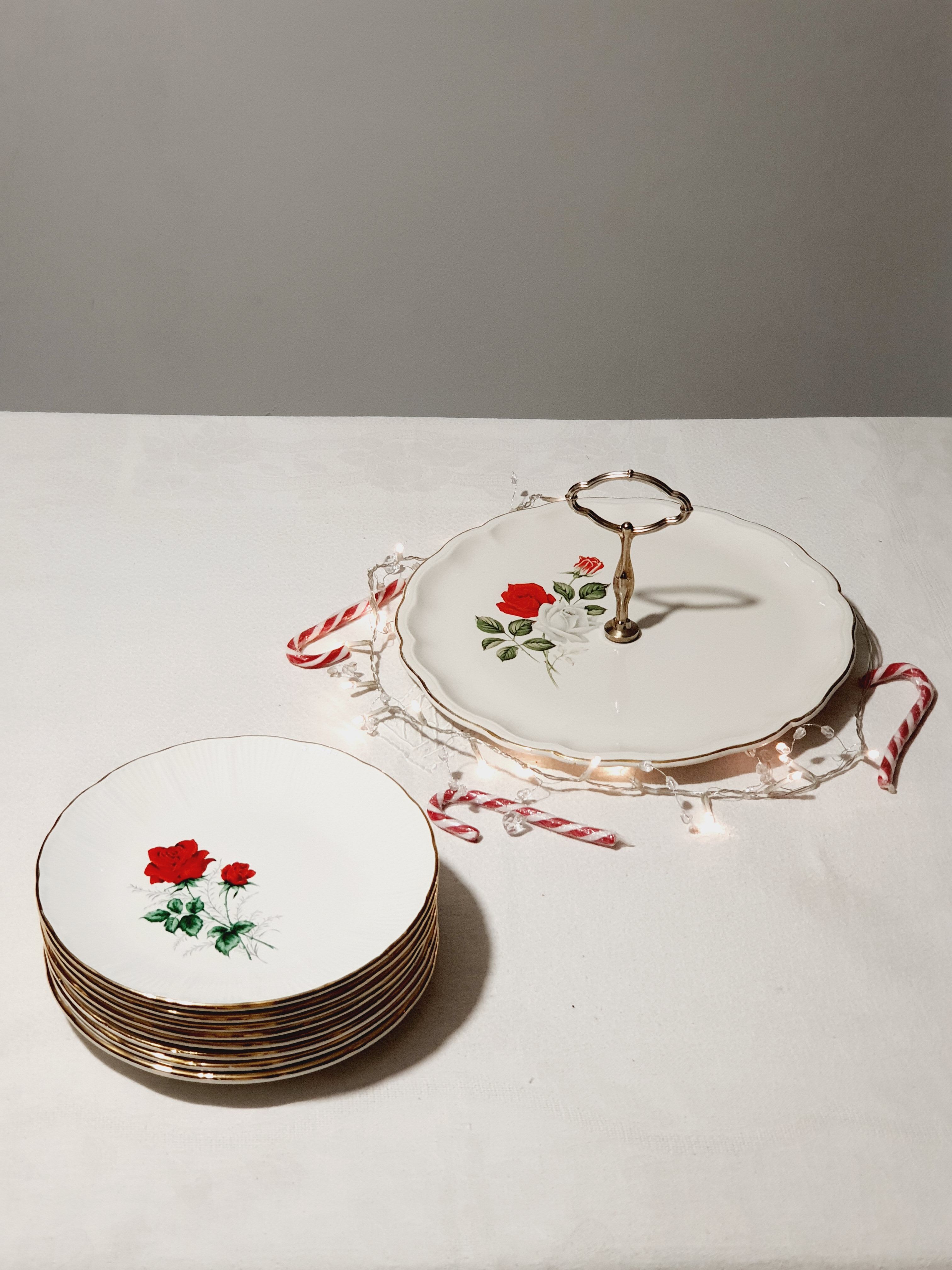 Dessert plates Claudia Amandinoise and vintage mandiant