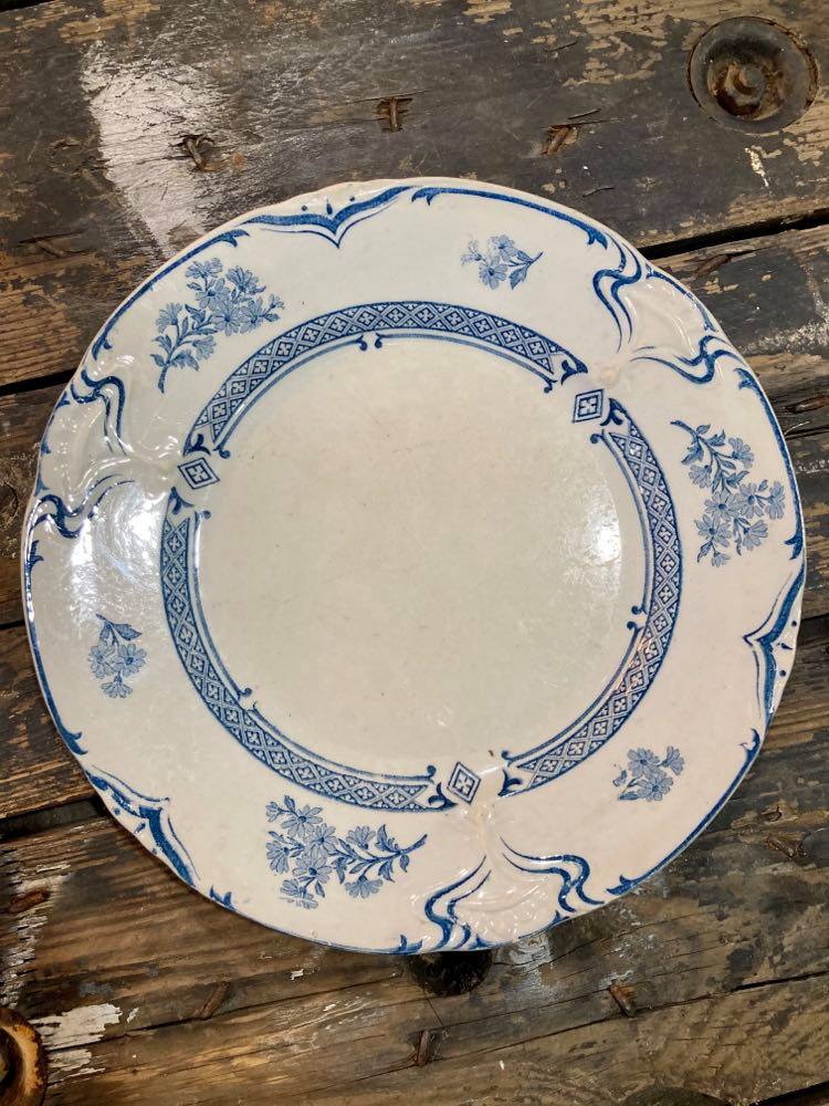St. Amand Plate and Blue Manon Model Hamage