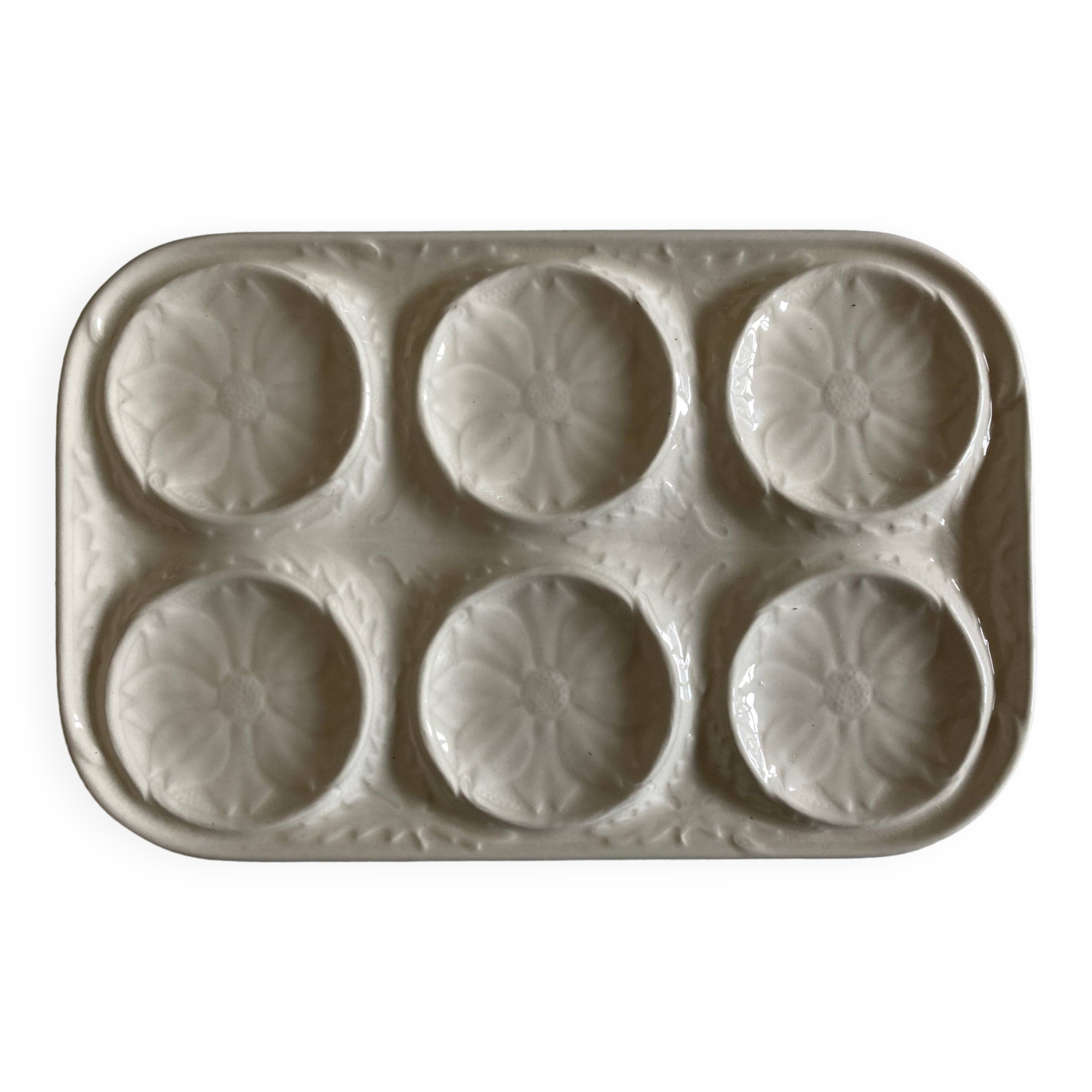 Gien earthenware white slip dish 1970