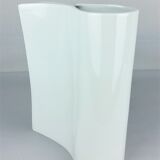 White vase Sarian porcelain Limoges Ramdam