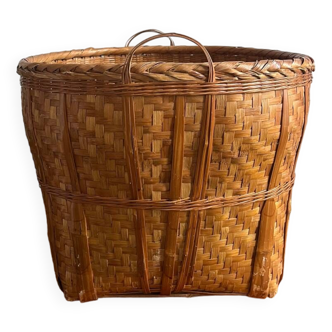 Bamboo woven basket